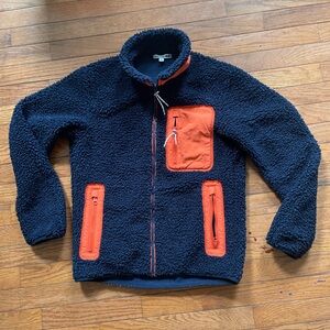 JW anderson Uniqlo sherpa fleece